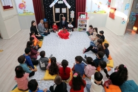 Ağrı Milli Eğitim Müdürü Kökrek Minik Öğrencilere Masal Okudu