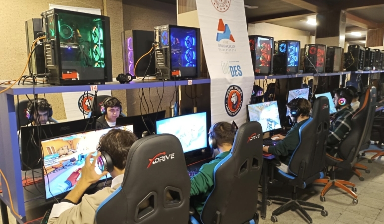 AİÇÜ’de 6 Proje ÜNİDES Kapsamında Destek Almaya Hak Kazandı