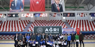 Ağrıda Okul Sporları Dart İl Birinciliği Sona Erdi