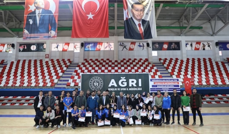 Ağrıda Okul Sporları Dart İl Birinciliği Sona Erdi