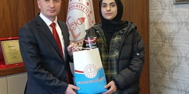 Okulum Beni Bekler Projesi Kapsamında Basarı Gösteren Öğrenci Ödüllendirildi