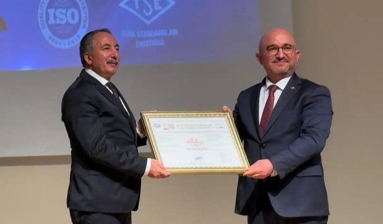 AİÇÜ TSE ve ISO Kalite Belgesini Almaya Hak Kazandı