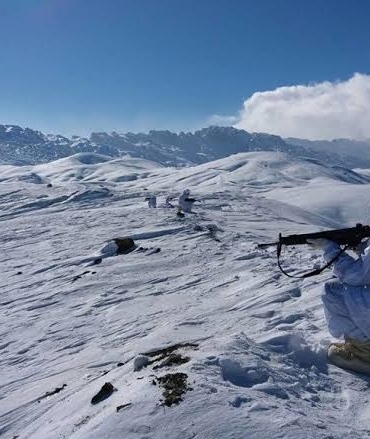 Patnosda PKKKCKya Ait Sığınak İmha Edildi Eleşkirt Haber Patnosda PKKKCKya Ait Sığınak İmha Edildi