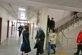 Ağrıda 6 Şubat Depreminin Yıl Dönümünde Anma Programı ve Tatbikat Gerçekleştirildi