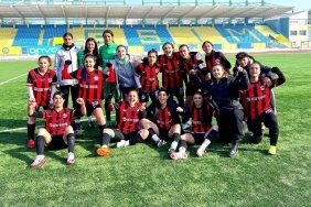 Ağrı Kadın Futbol Takımından Gol Yağmuru 