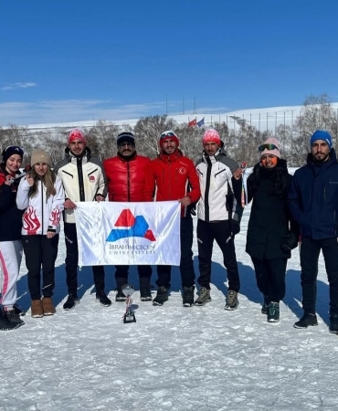 AİÇÜ Kayak Takımından Kış Oyunlarında Türkiye Derecesi Eleşkirt Haber AİÇÜ Kayak Takımından Kış Oyunlarında Türkiye Derecesi