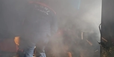 Kazan Dairesinde Çıkan Yangın Paniğe Neden Oldu 