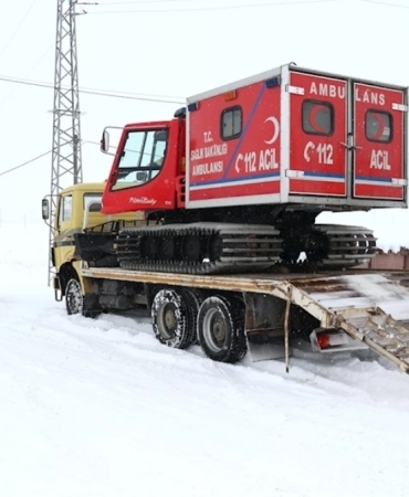 Sağlık ve Özel İdare Ekipleri Kardan Yolu Kapanan Köylerdeki Hastalar İçin Seferber Oldular  Eleşkirt Haber Sağlık ve Özel İdare Ekipleri Kardan Yolu Kapanan Köylerdeki Hastalar İçin Seferber Oldular
