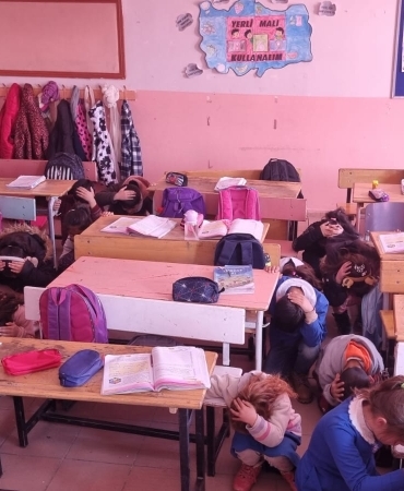 Okullarda Deprem Tatbikatı