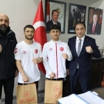 İl Müdürü Çelebi, Başarılı Boksörleri Tebrik Etti