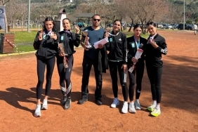 AİÇÜ Kadın Kros Takımı Türkiye Şampiyonu Oldu