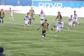 Kolibri Ağrı 1970 Spor Lider Mardini Evinde Devirdi 