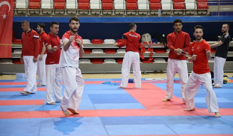 Karate Milli Takım Ağrı’da Kampa Girdi