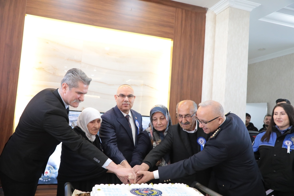 Ağrıda Türk Polis Teşkilatının 180 Yıl Dönümü Törenlerle Kutlandı
