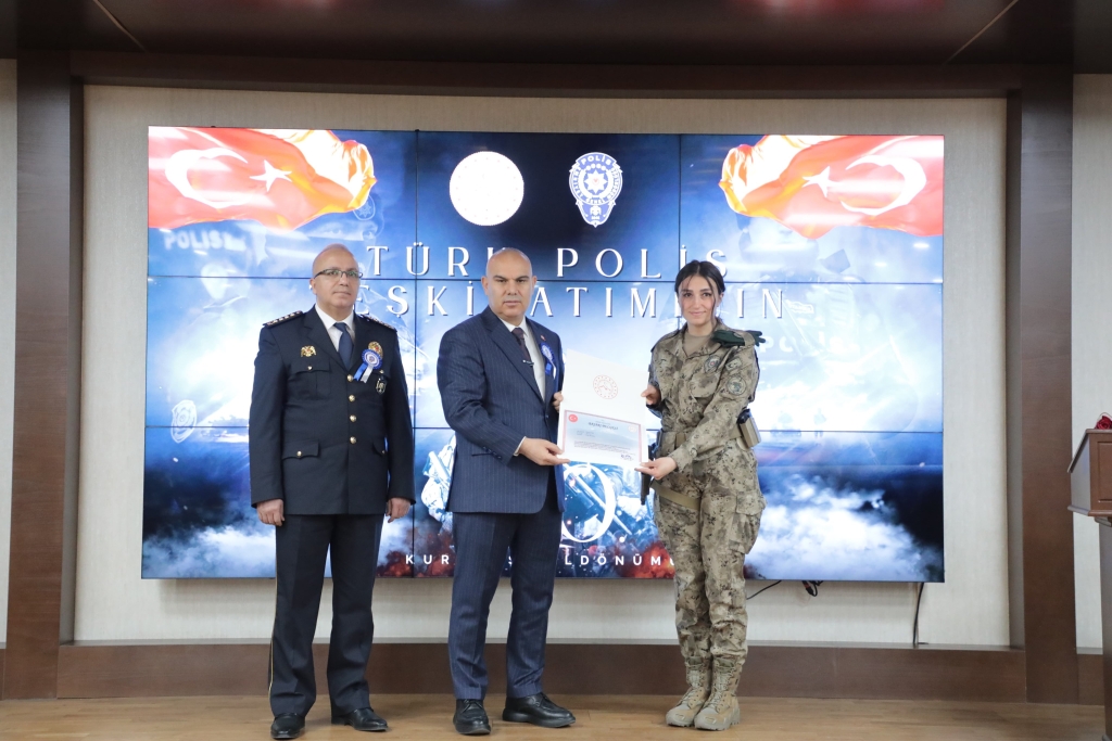 Ağrıda Türk Polis Teşkilatının 180 Yıl Dönümü Törenlerle Kutlandı