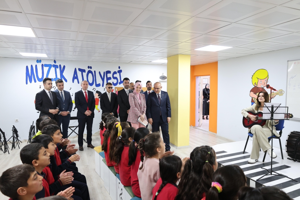 Ağrıda 2129 Öğrenci Yeniden Eğitime Kazandırıldı