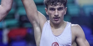 Ağrılı Güreşçi Hamza Yerlikaya Türkiye Şampiyonu Oldu