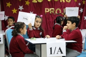 Minik Öğrencilerin Kitap Sevgisi Bilgi Yarışmasına Taşındı