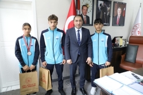 Güreşçilerden Türkiye Şampiyonalarında Büyük Başarı