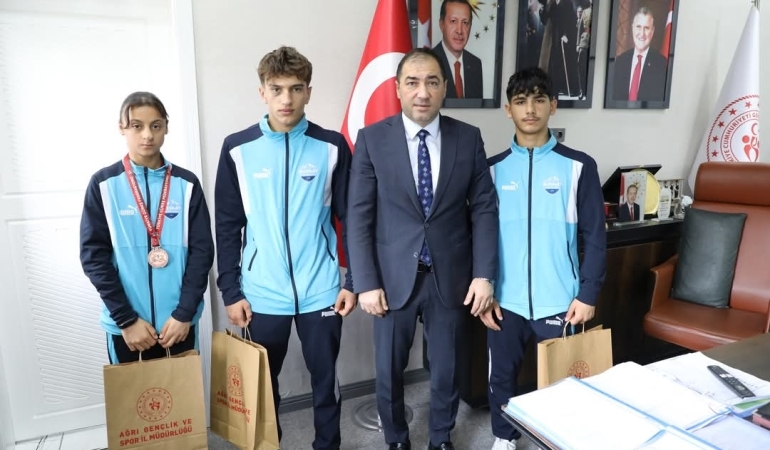 Güreşçilerden Türkiye Şampiyonalarında Büyük Başarı