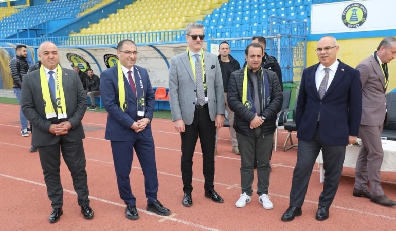 Ağrı Valisi Koç’tan Ağrı Spor Antremanında Moral Ziyareti