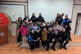 Öğrencilerden Polis Teşkilatına Anlamlı Ziyaret