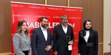 Başkan Taşkın’a Hizmet Ödülü