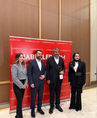 Başkan Taşkına Hizmet Ödülü Eleşkirt Haber Başkan Taşkına Hizmet Ödülü