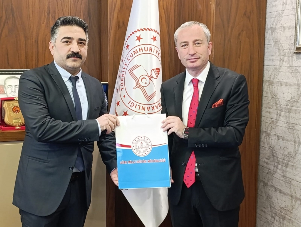 İlknur Yıldız Milli Eğitim Müdürlüğü Loltuğuna Oturdu