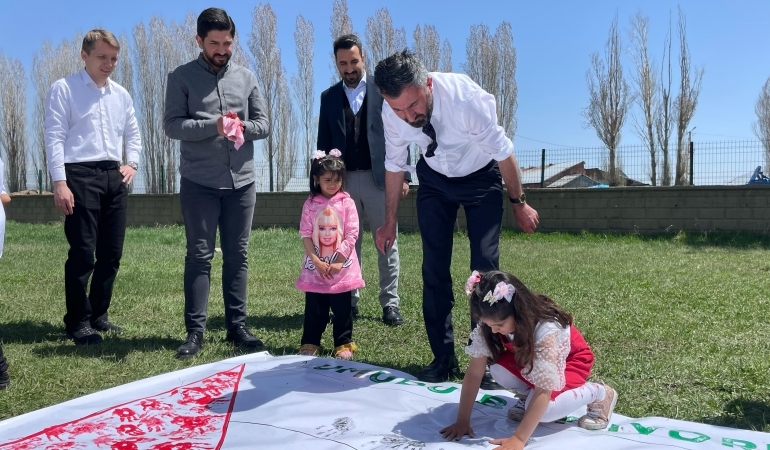 AK Parti Gençlik Kolları’ndan Filistin’e Destek: “Umudu Boyuyoruz” Etkinliği