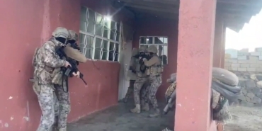 Ağrı'da Göçmen Kaçakçılığına Darbe 18 Gözaltı