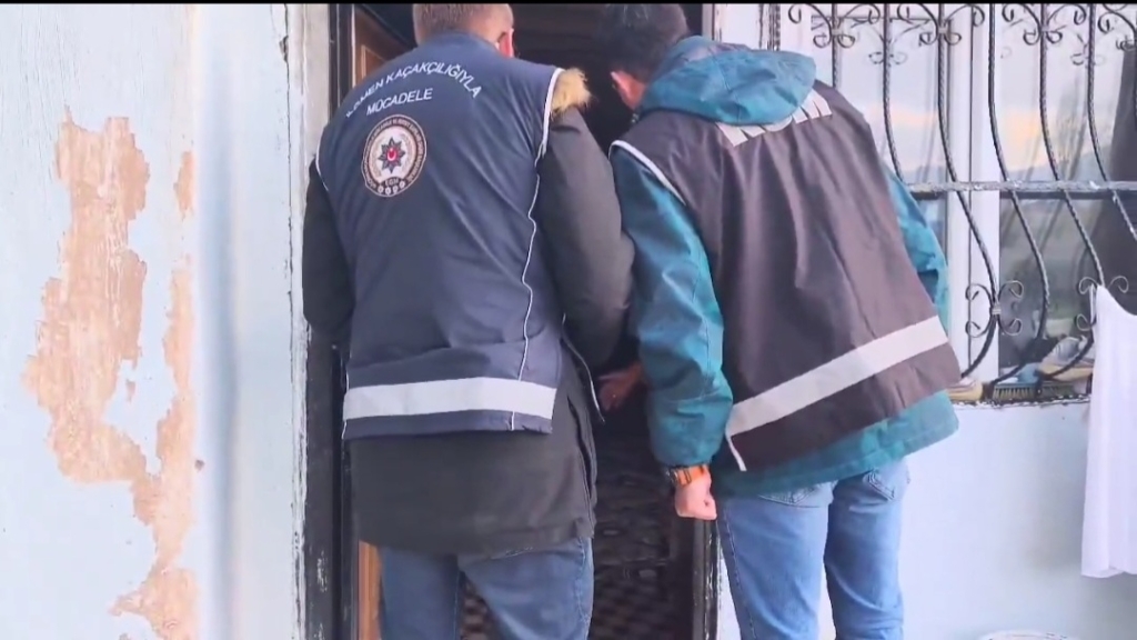 Ağrı'da Göçmen Kaçakçılığına Darbe 18 Gözaltı
