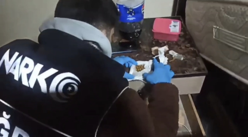 Uyuşturucu Operasyonu 7 Torbacı Tutuklandı