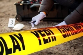 Adliye Önünde Bıçaklı ve Silahlı Kavga