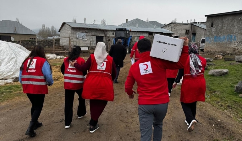 Patnos Türk Kızılay’dan Gönüllere Dokunan Yardım Eli
