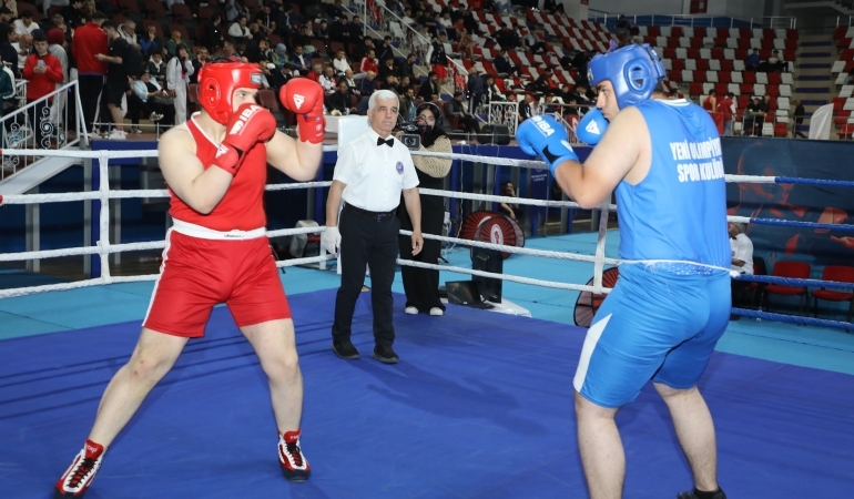 Genç Erkekler Türkiye Ferdi Boks Şampiyonası” Ağrı’da Başladı