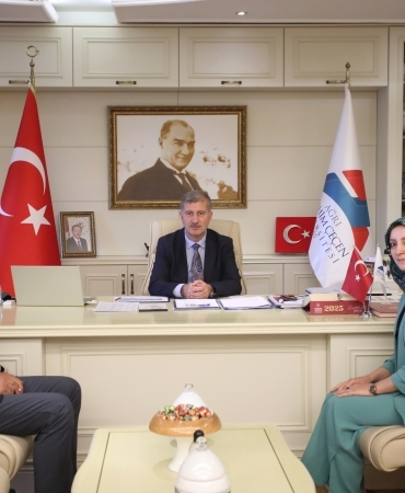 AİÇÜde Kadın Akademisyene Anlamlı Görev