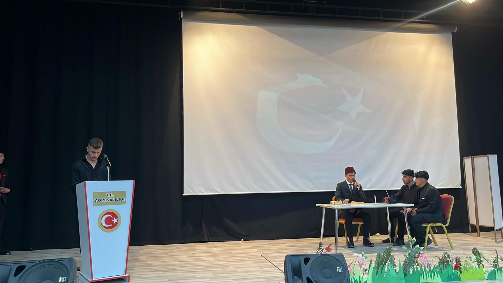 Ağrıda Oyunlarla Dil Öğreniyorum Projesi Kapsamında Renkli Etkinlikler Düzenlendi
