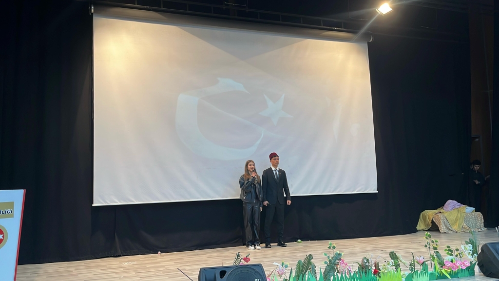 Ağrıda Oyunlarla Dil Öğreniyorum Projesi Kapsamında Renkli Etkinlikler Düzenlendi