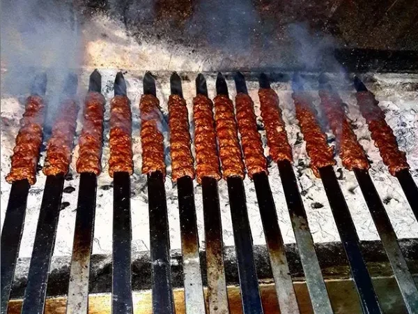 Ağrı’da Mangal Sezonu Açıldı: Bahar Keyfi Başlıyor