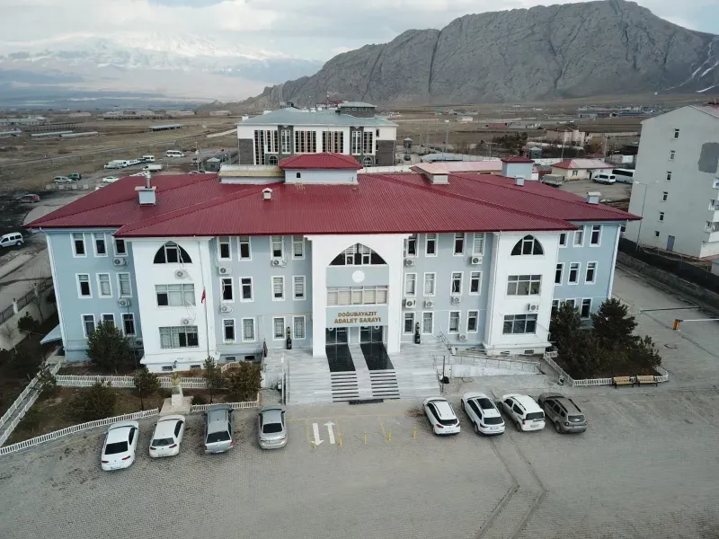 Doğubayazıt Adalet Camiası Bayramlaşması Gerçekleşti