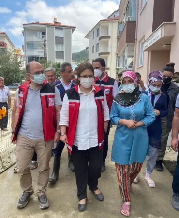 Sosyal Destek Çalışmaları ile Başkan Yakut Bayramı Kutladı