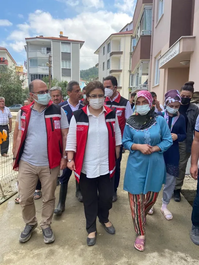 Sosyal Destek Çalışmaları ile Başkan Yakut Bayramı Kutladı