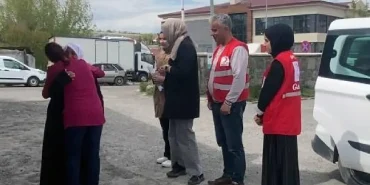 Kızılay Doğubayazıt: Gönüllülerden Limonata İkramı