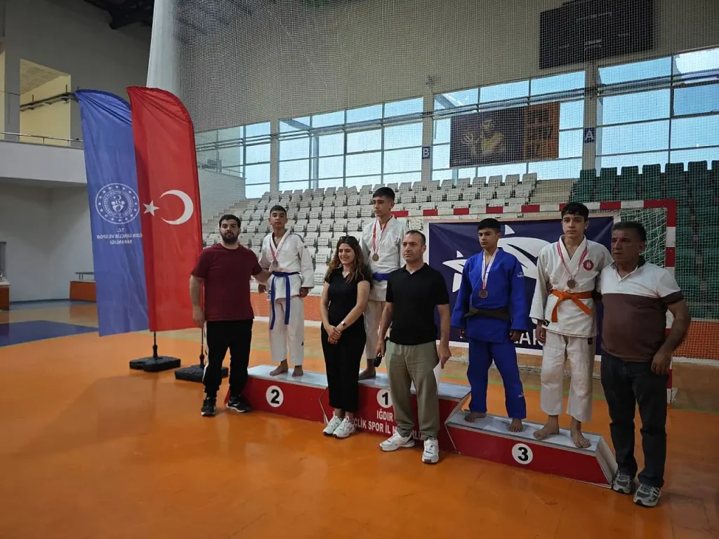Ağrı Judocuları Iğdırdan Üç Madalya ile Döndü