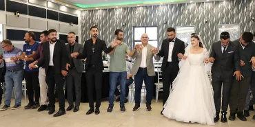 Ağrı Vali Koç Düğün Törenine Katıldı