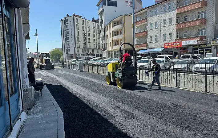 Eleşkirt Asfaltlama Çalışmaları ile Ulaşım İyileşiyor