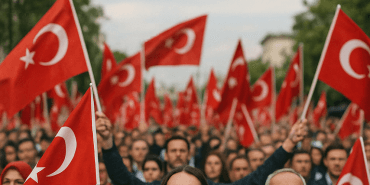 Terörsüz Türkiye İçin Bayraklarla Birleşiyoruz