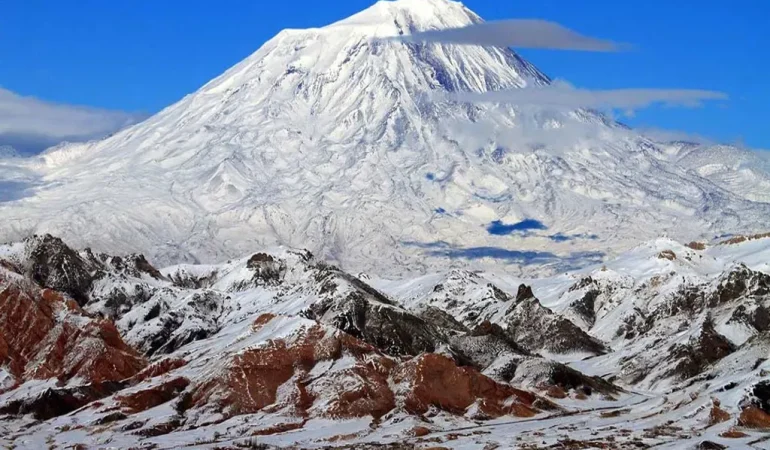 Ağrı Dağı: Temmuz Ayında Zirveye Tırmanış Keyfi