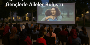 Ağrı Açık Hava Sineması Gençlerle Aileler Buluştu